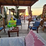 Nikolas Apartman Hriszí Aktí Haniá
