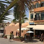 Nikolas Apartman *