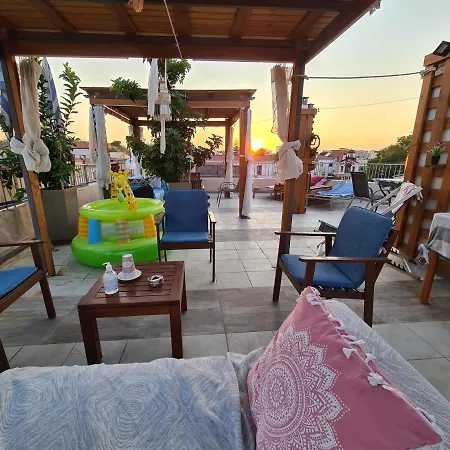 Nikolas Apartman Hriszí Aktí Haniá