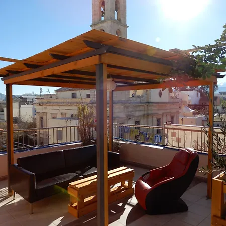 Nikolas Apartman Hriszí Aktí Haniá